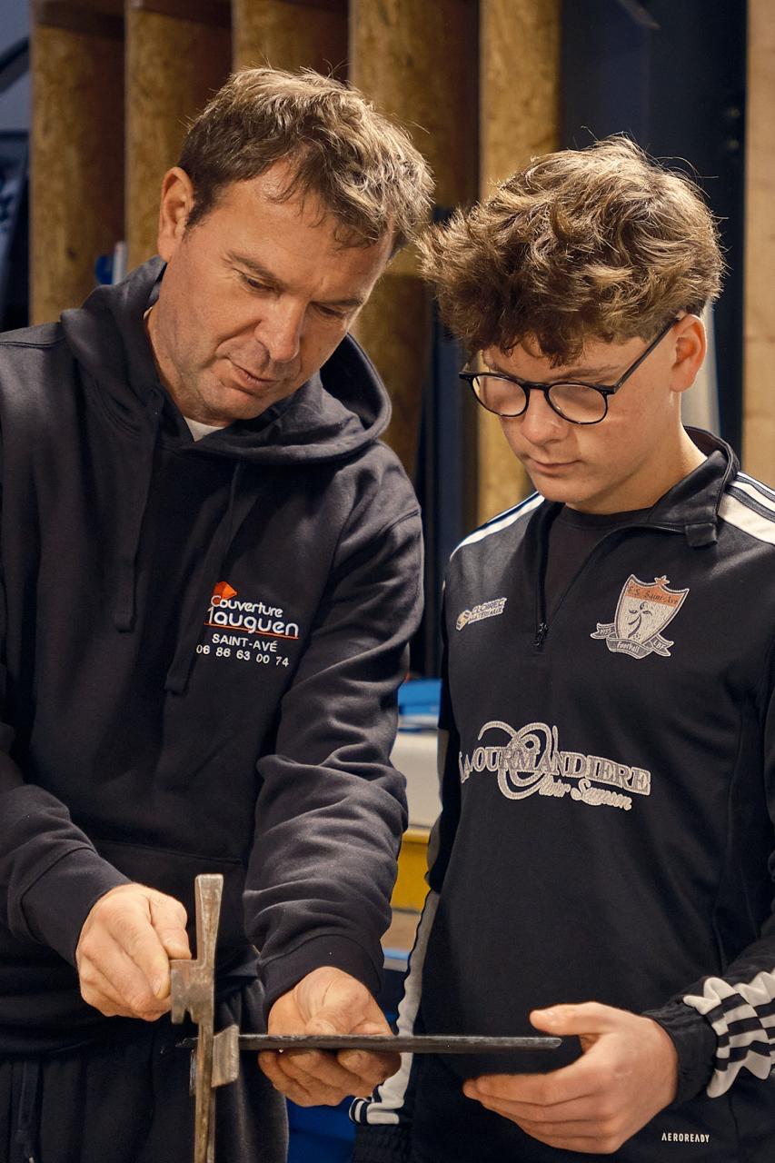 Couverture Mauguen Fenetre De Toit Velux A Vannes Apprentissage Du Metier 7